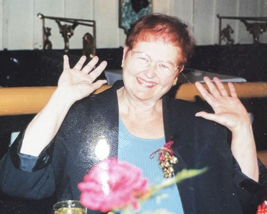 Nancy Violas Mabe Profile Photo