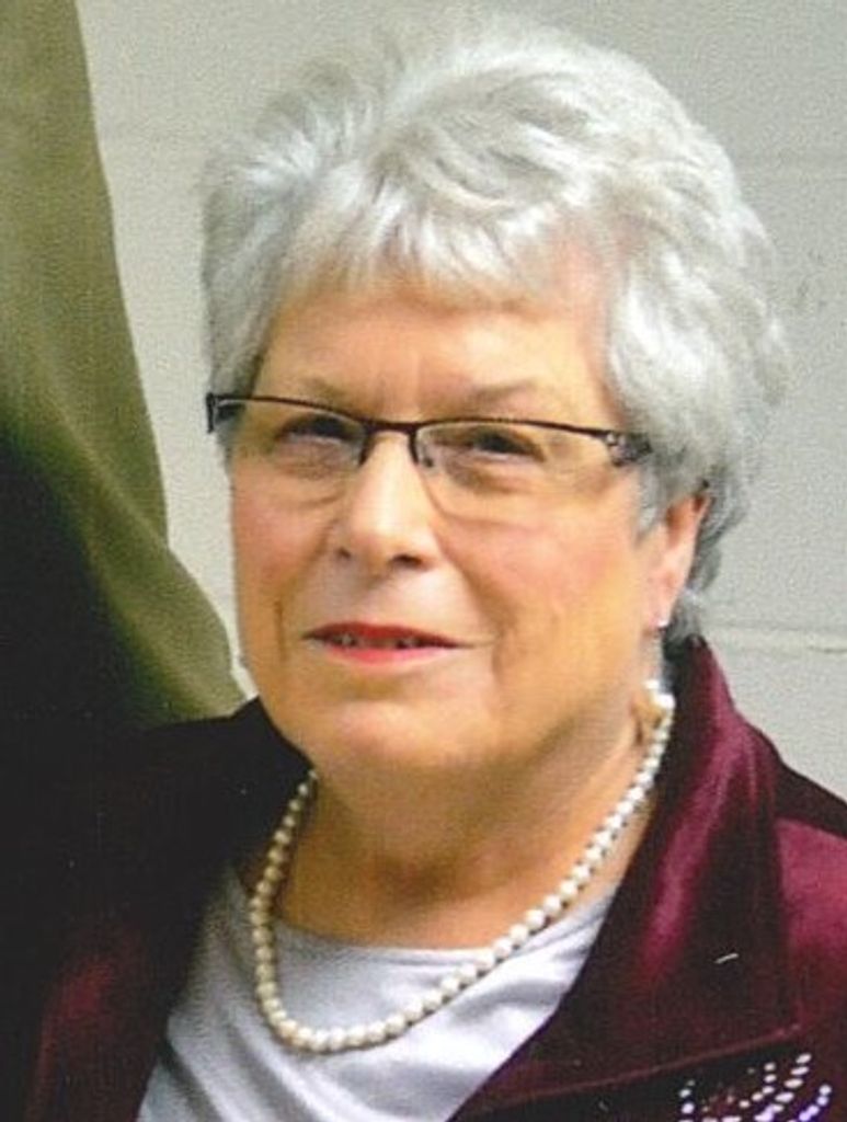 Diane Kay (Rahauser)  Walcher