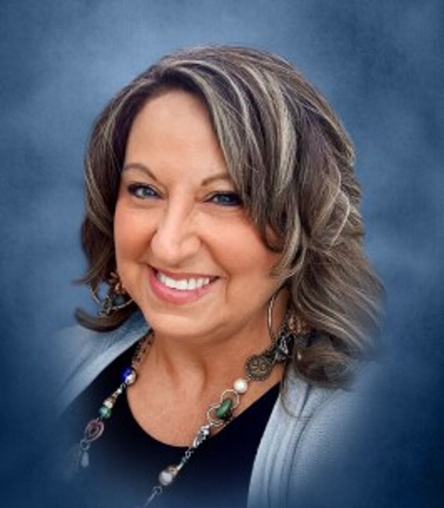 Stella Roland Profile Photo