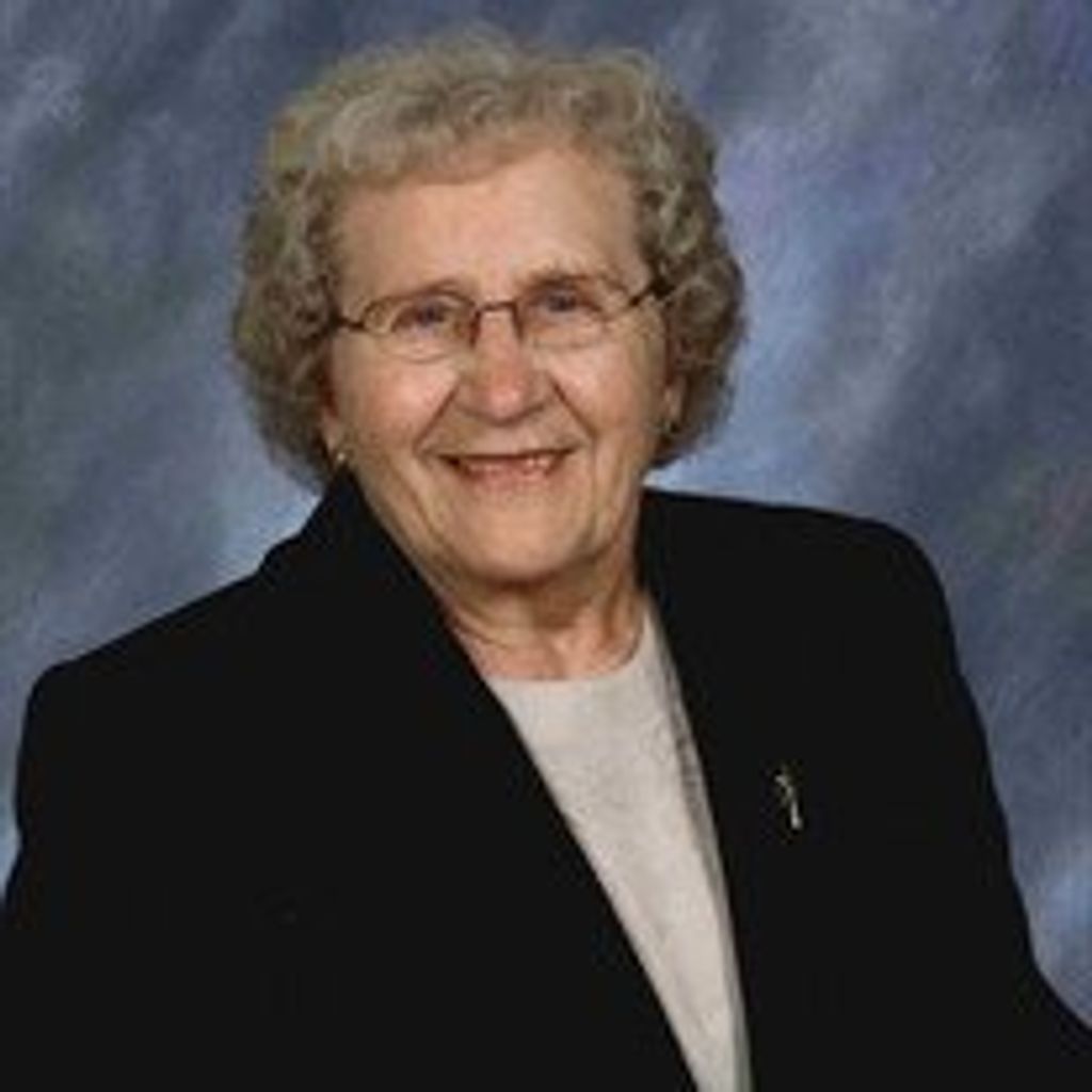 Elaine  Sylvia Vieths