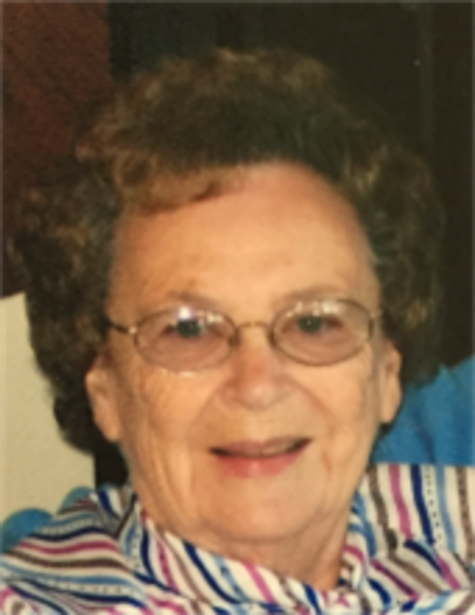 Marilyn Devries photo gallery image 1 of 2