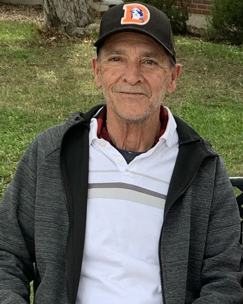 Rickie Alan Carrera Profile Photo