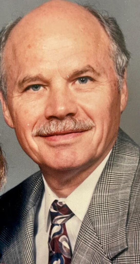 Paul Howard Foulds Profile Photo