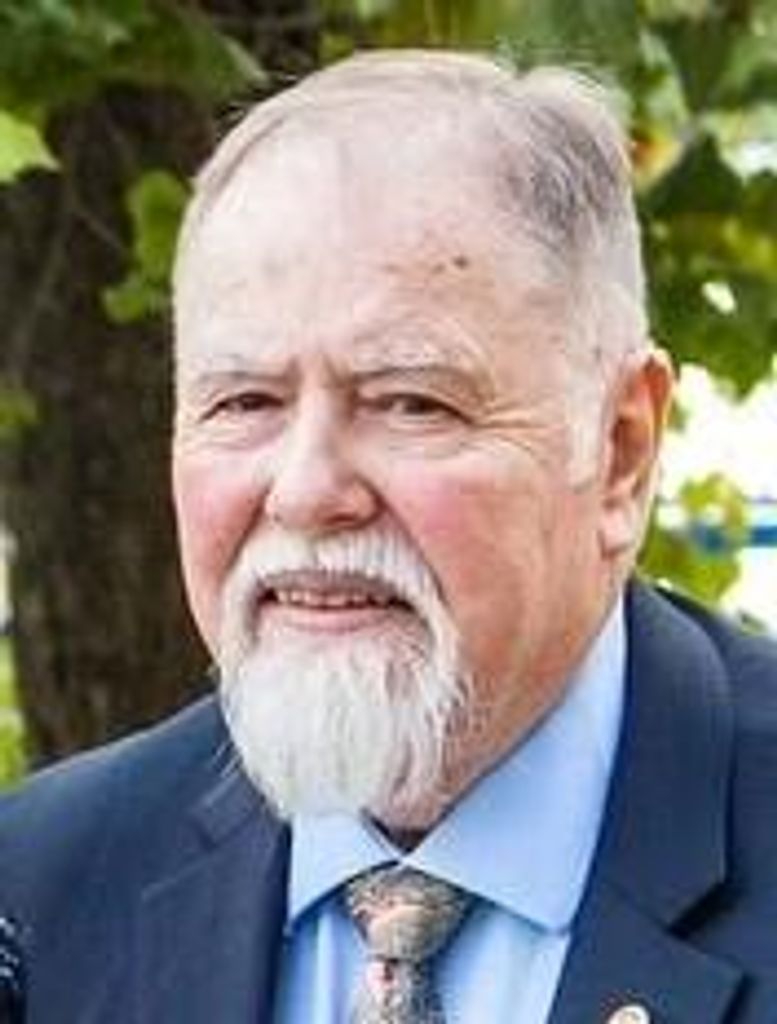 Lewis R Rauhecker Profile Photo