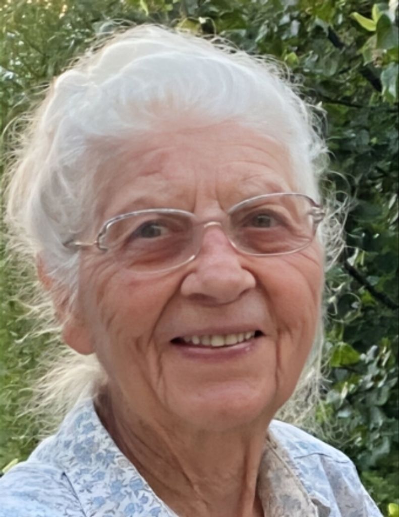 Elvira Catalina Schanzenbach Profile Photo