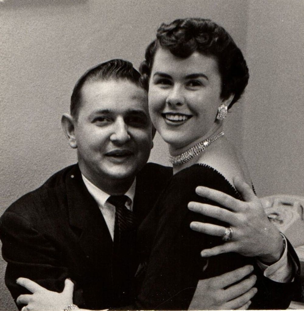Hinsch, Rozanna Swaim