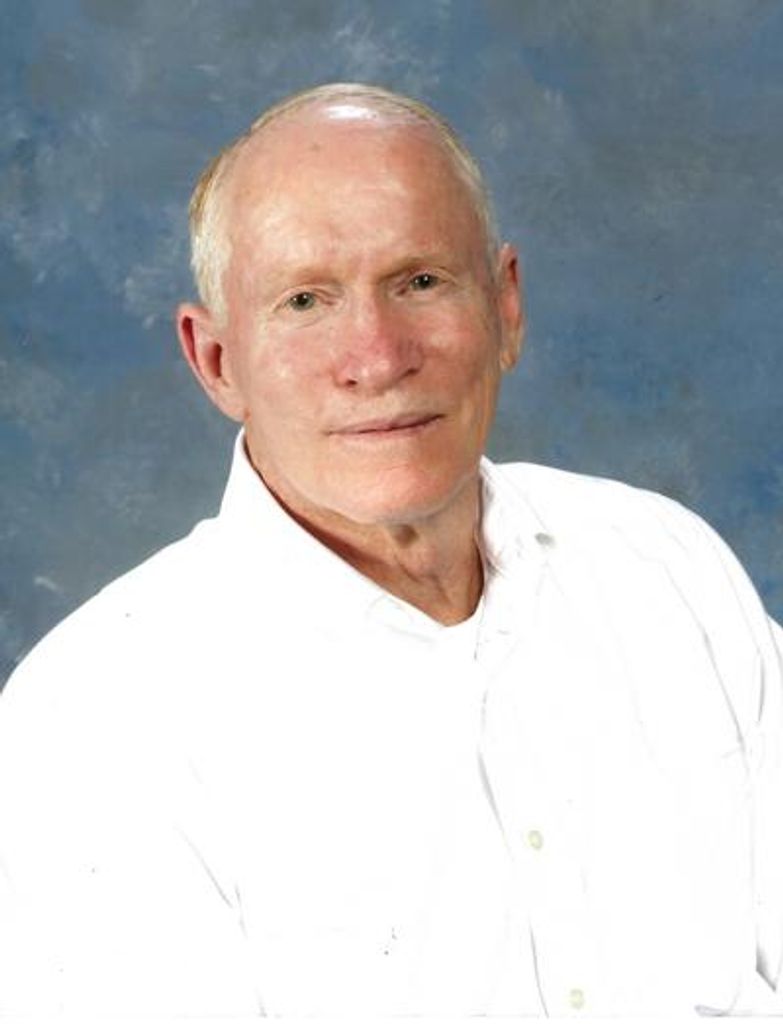 Coach Robert D. Knight Profile Photo