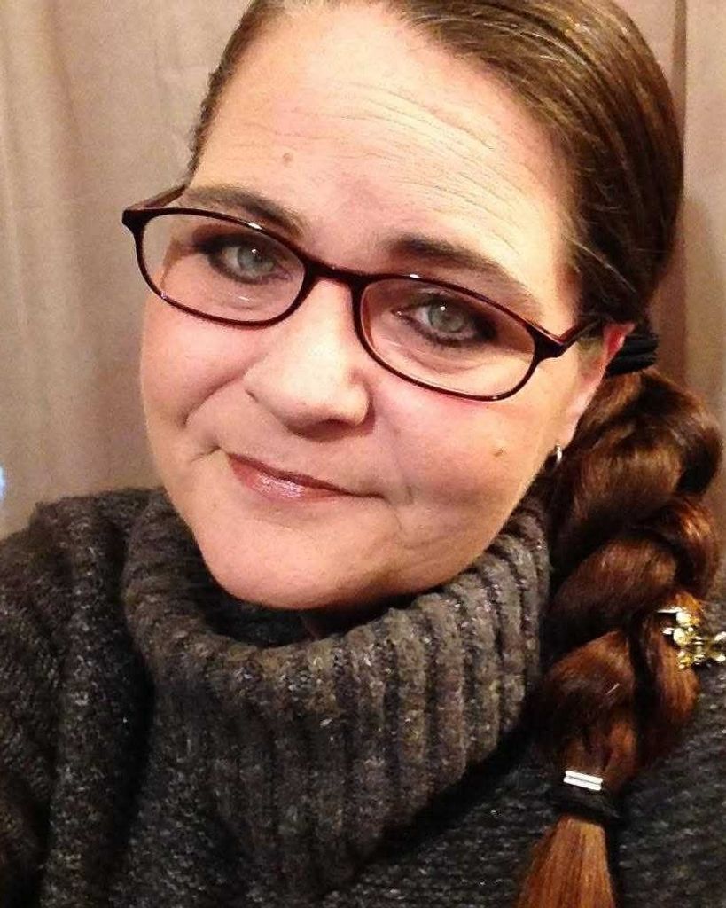 Shelly Lee Hodgkins Profile Photo