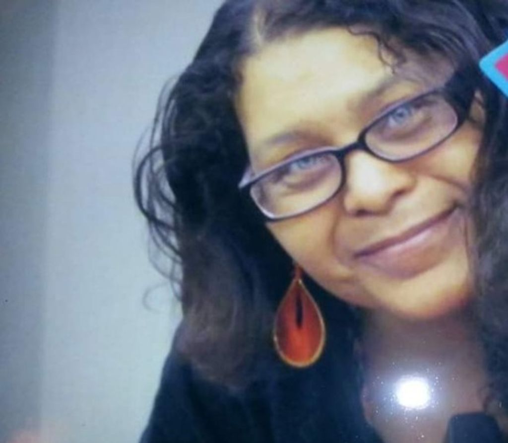 Yvette Dinel Singleton Profile Photo