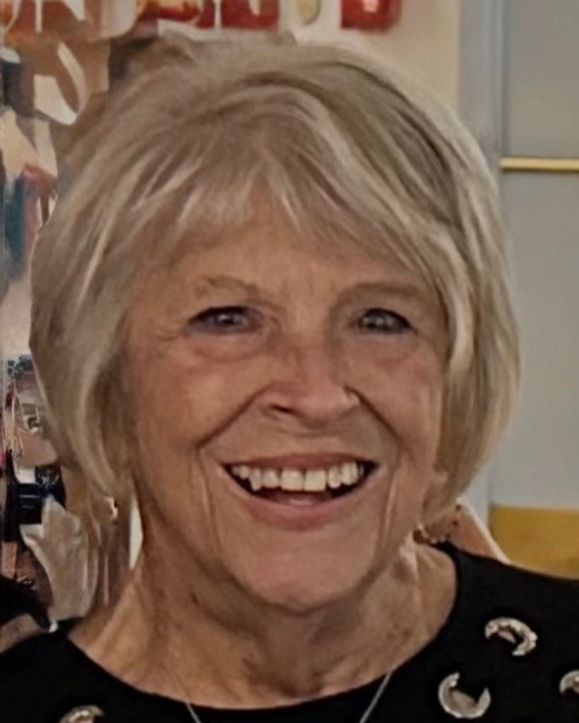 Avriel Shull's \, image size:820x1024