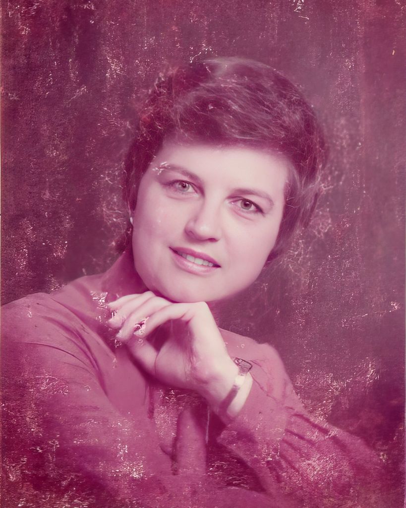 Dorothy Anne "Dodie" Osam