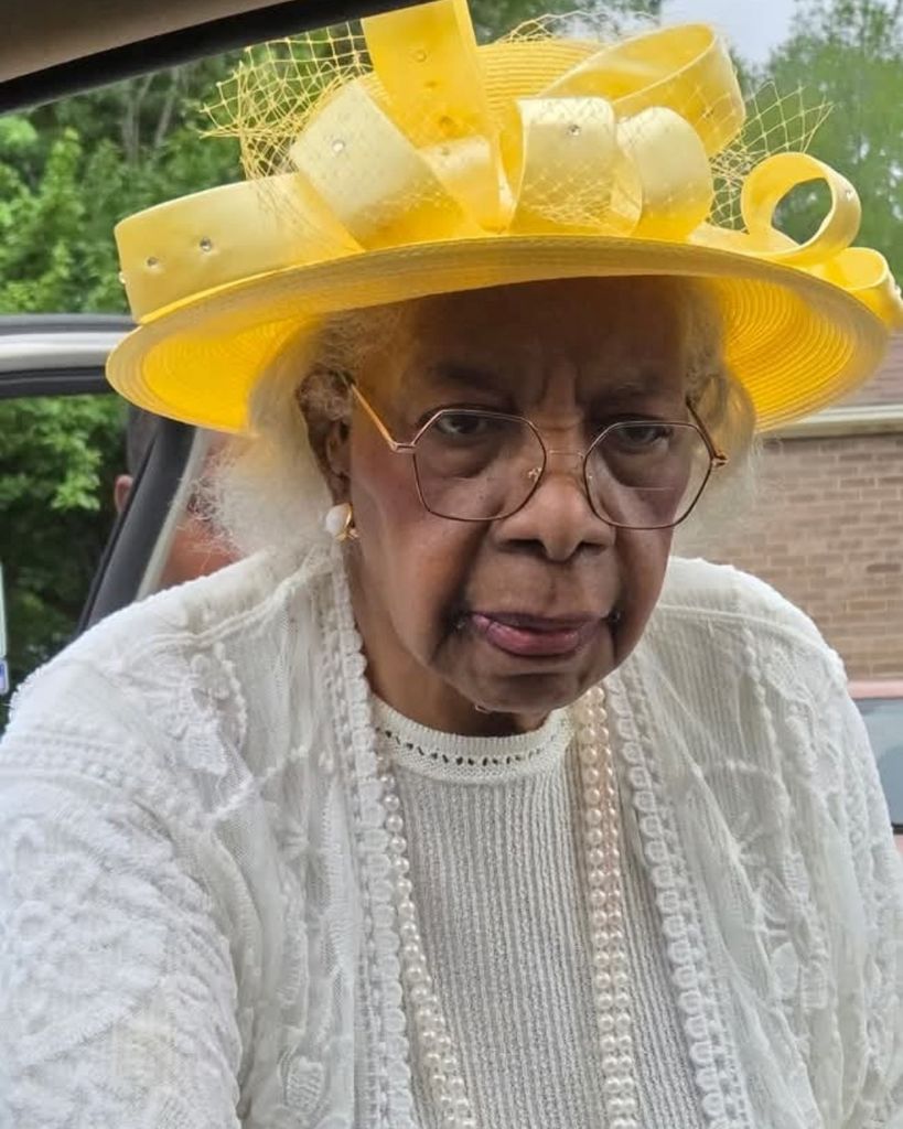 Mrs. Fleda Margaret Blake Robinson