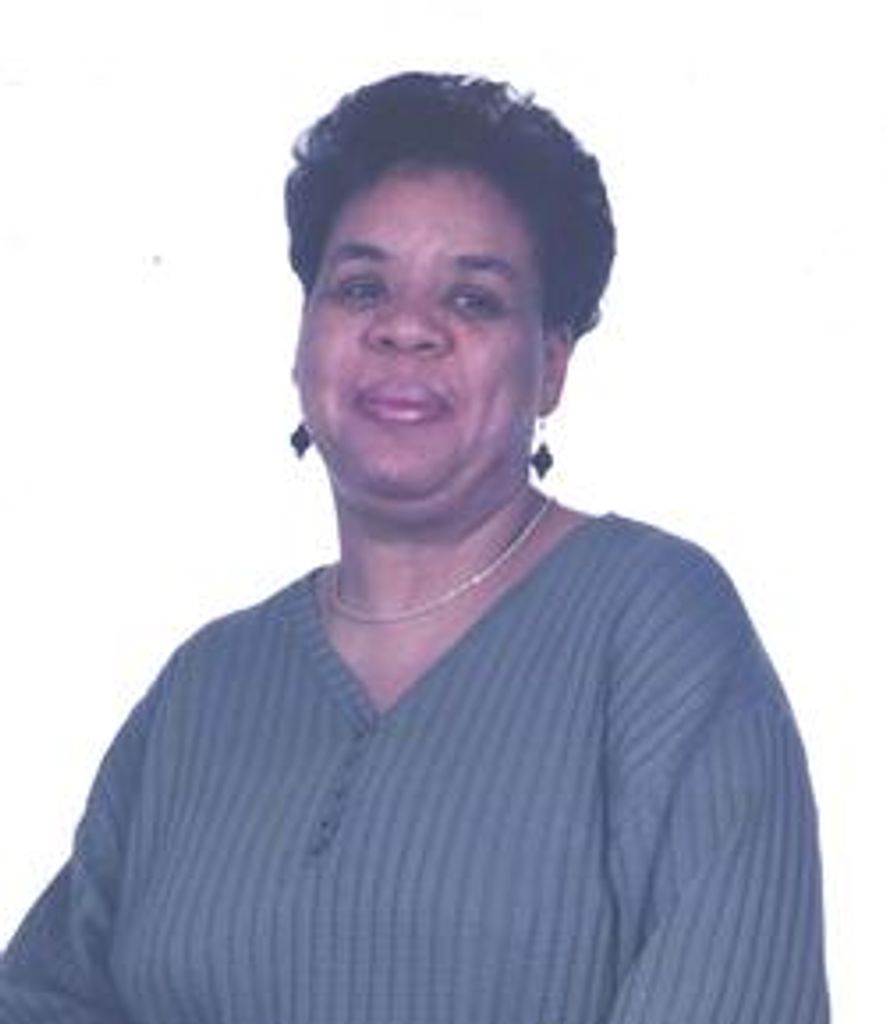 Mrs. Edna L Cade