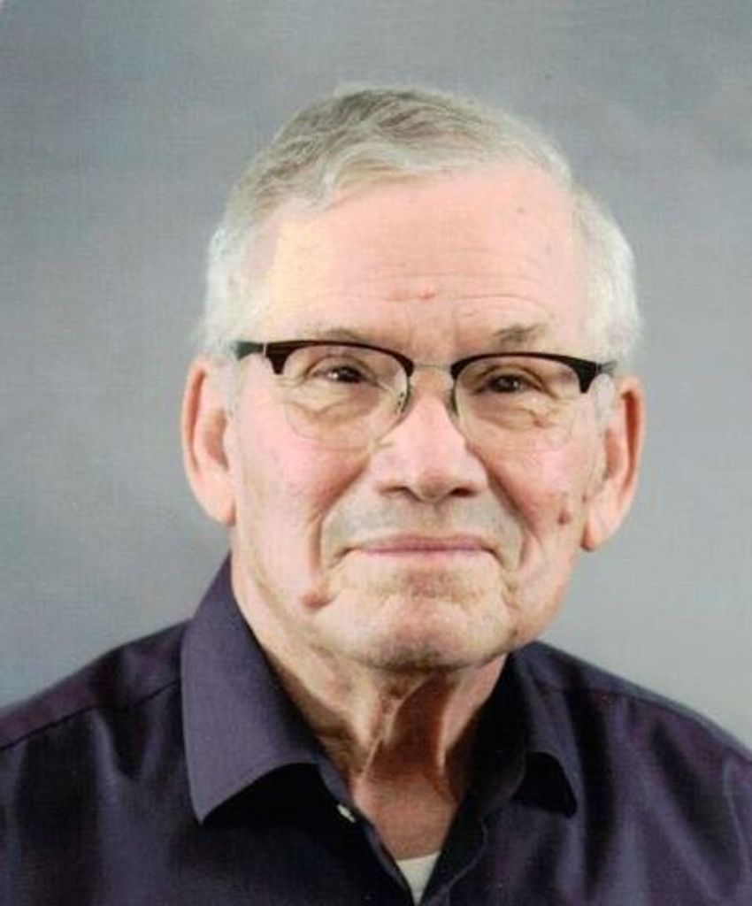 Walter Earl Bruce Profile Photo