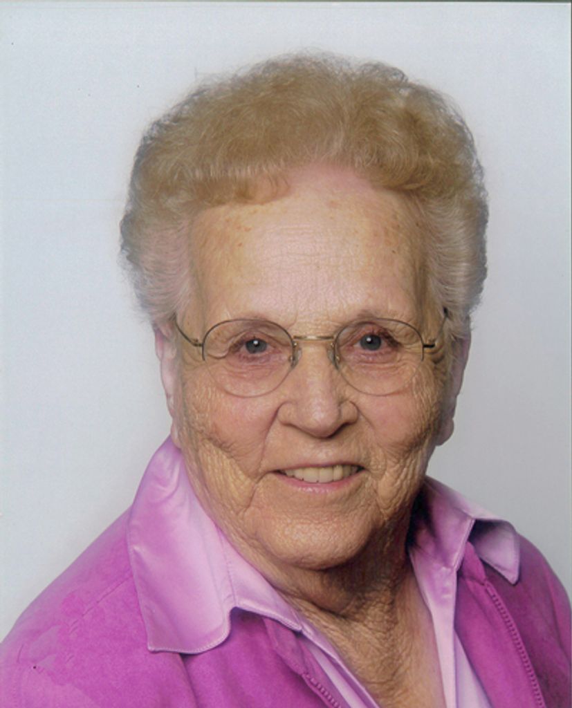 Shirley Hunt Staheli