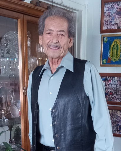 Charlie Vivian Martinez's obituary image