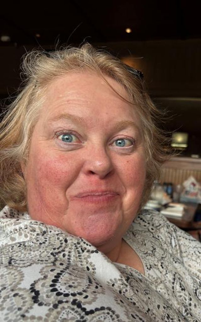 Darbie Elizabeth First Profile Photo