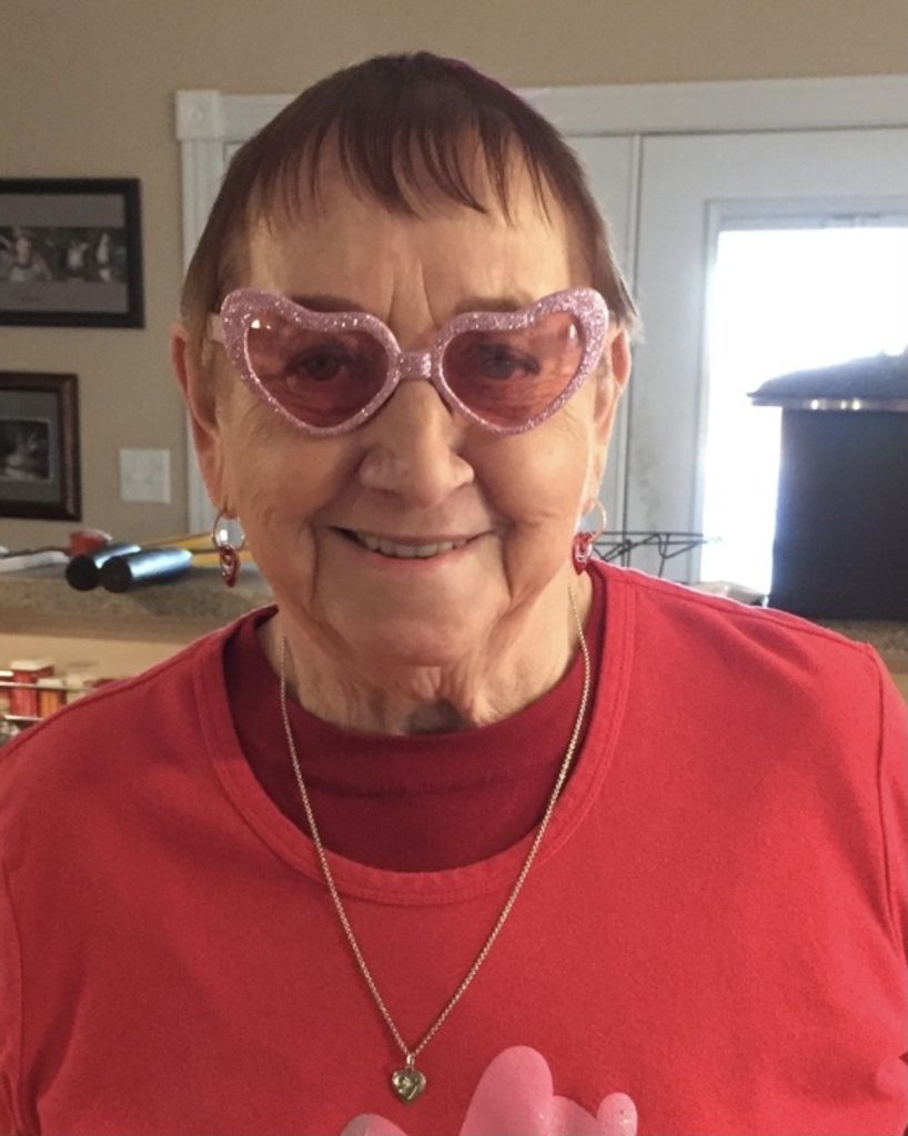 Linda Przybytek Profile Photo