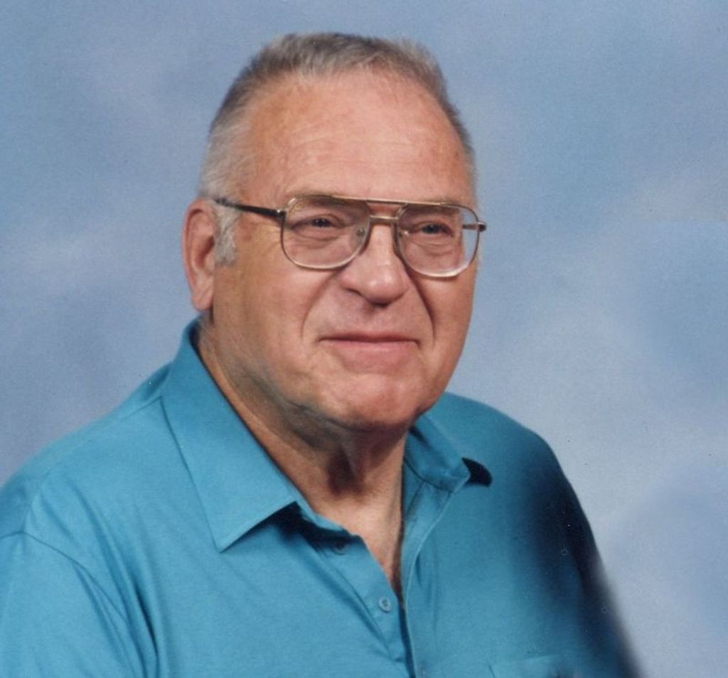 Stewart Ryan "Mickey" Lowe