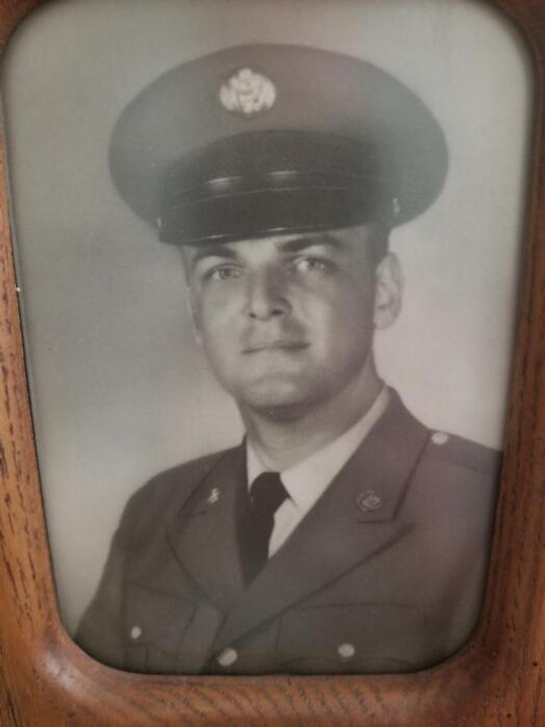 Robert E. Brady Profile Photo