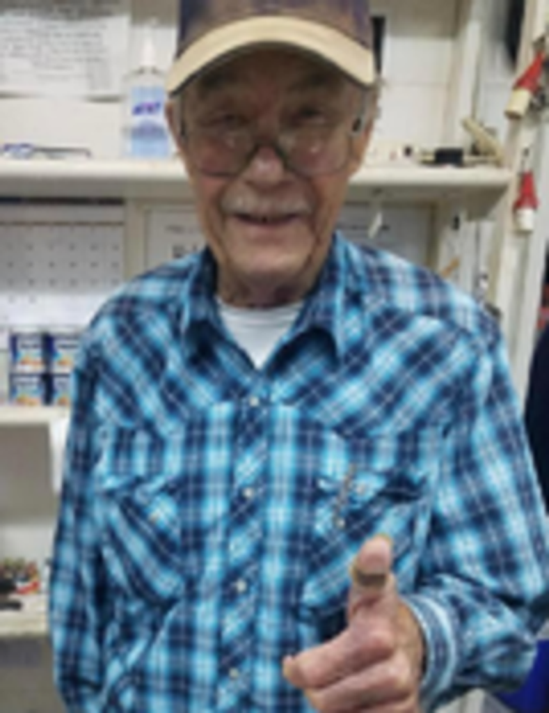 Charles Lee (Chuck) Davis