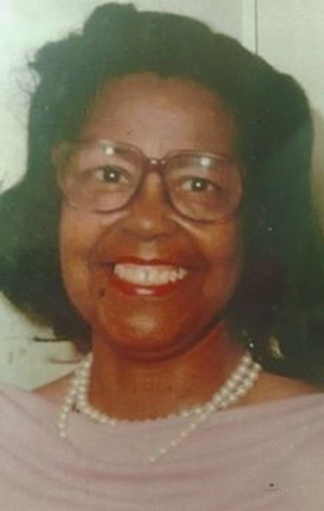 Ms Daphne Facey