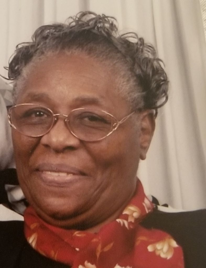 Yvonne Phyllis Montgomery