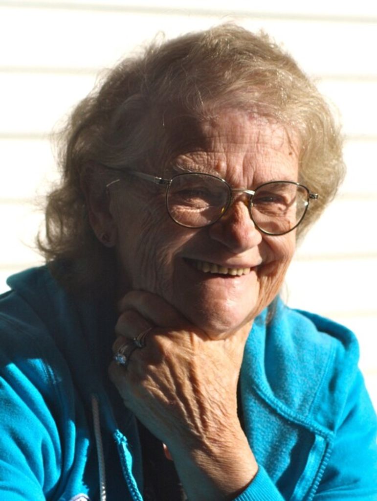 Joan Louise (Ewing)  Freeland Profile Photo