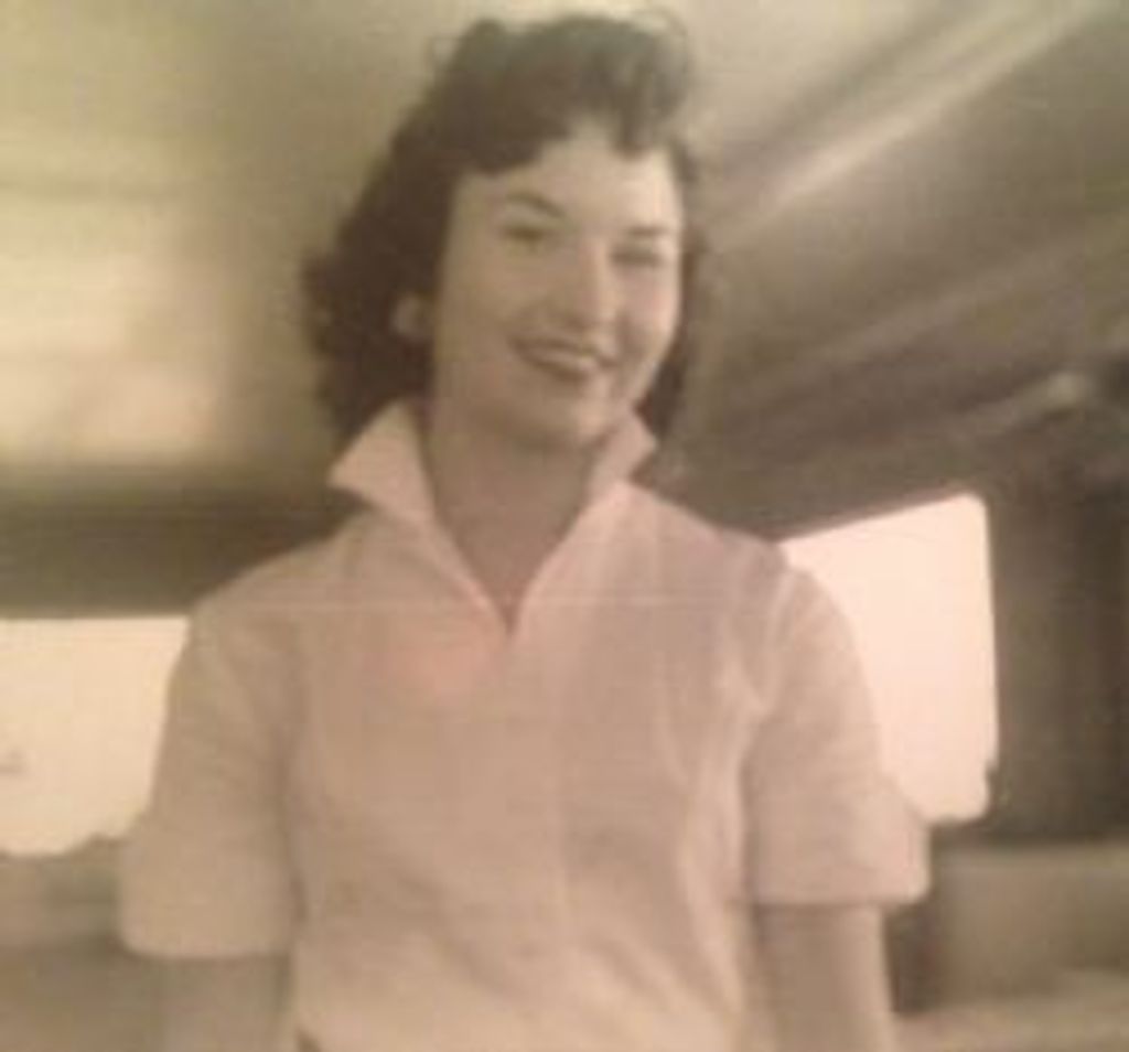 Cora Maxine "Maxine" Alfonso
