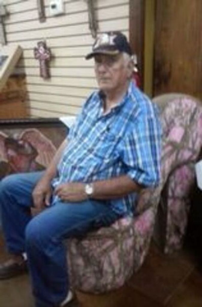 Raymond L. Elliott Profile Photo