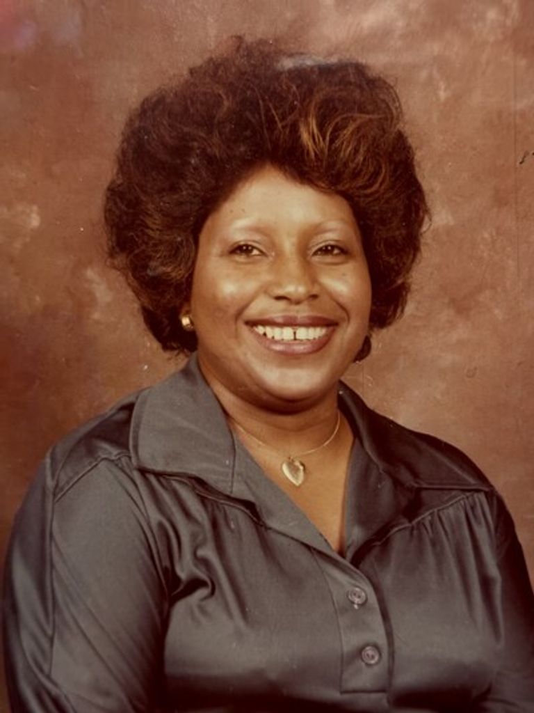 Stella Dean Ellis Profile Photo