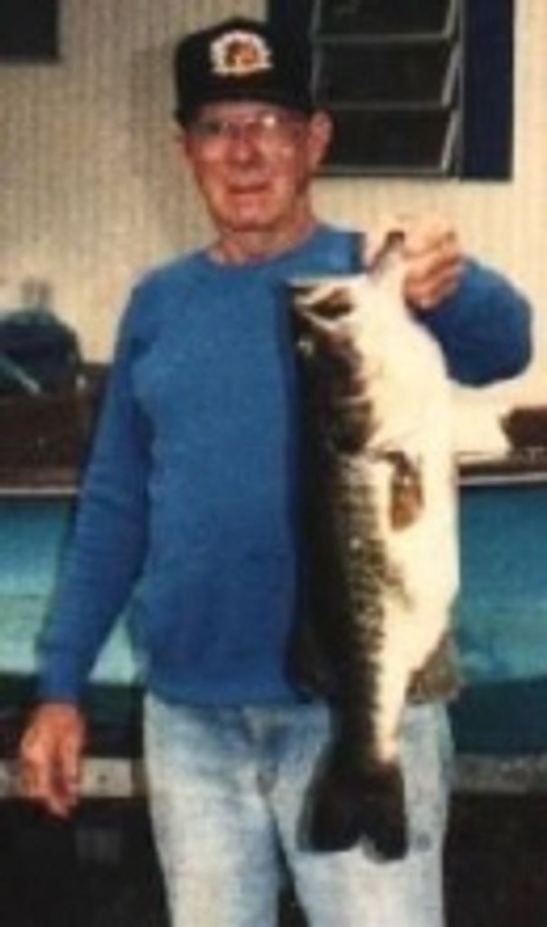 Thomas J. Llewellyn Jr.