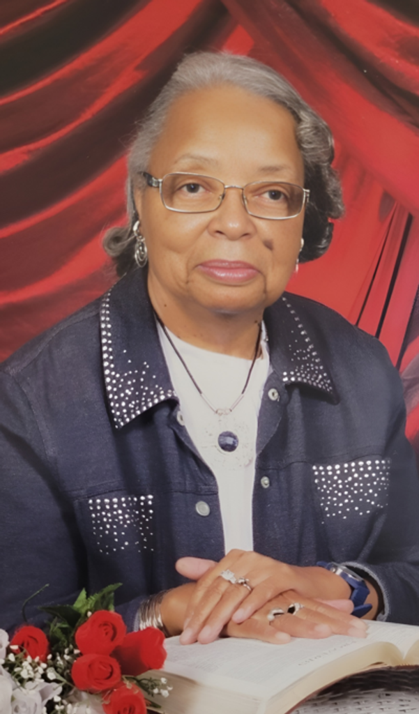Mrs. Della Edwards Crawford Profile Photo