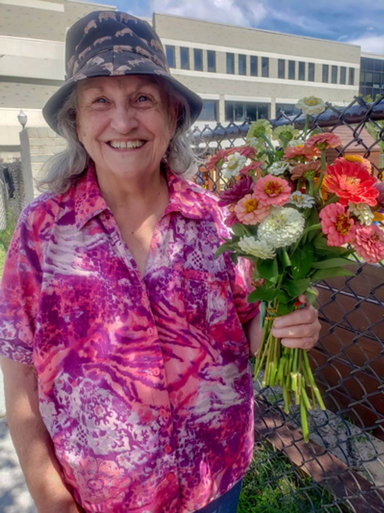 Loretta Kinzer Profile Photo
