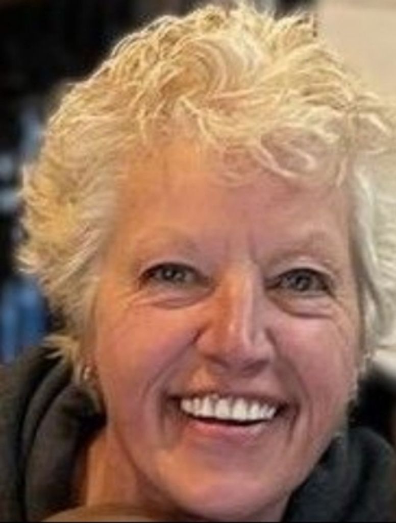 Diane J Loehr