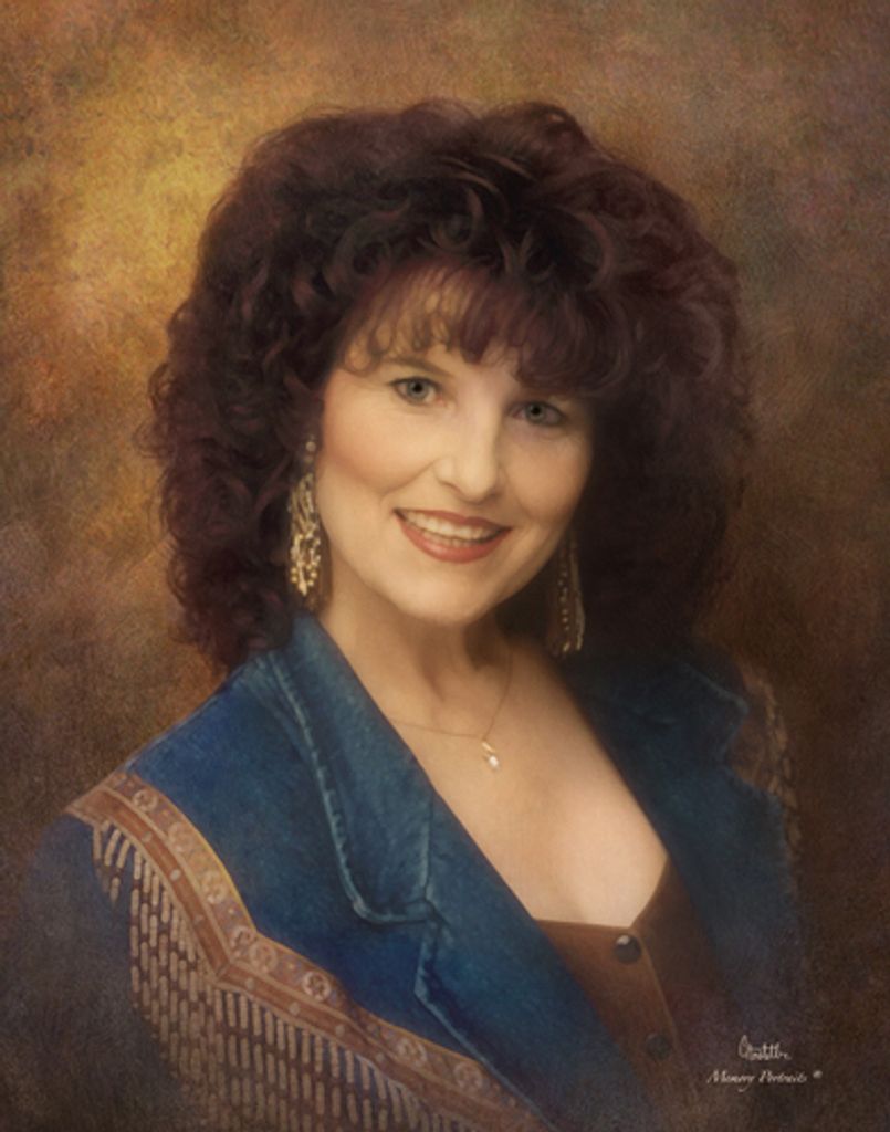 Carolyn Holmes