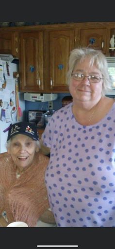 Edna Louise (Loggins)  Aichele photo gallery thumbnail 3 of 21