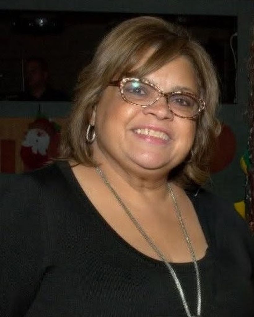 Edna Louisa Flores Profile Photo