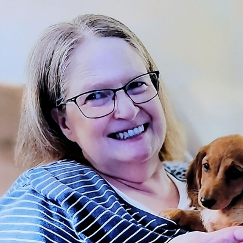 Elizabeth Marie Mitchell Profile Photo