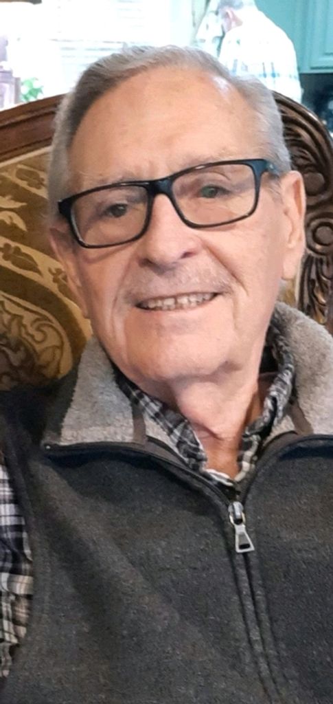 Daniel Keaveny Profile Photo