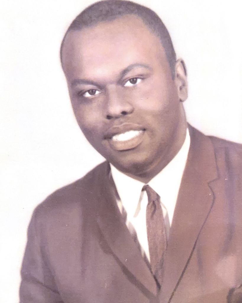 Robert Echols