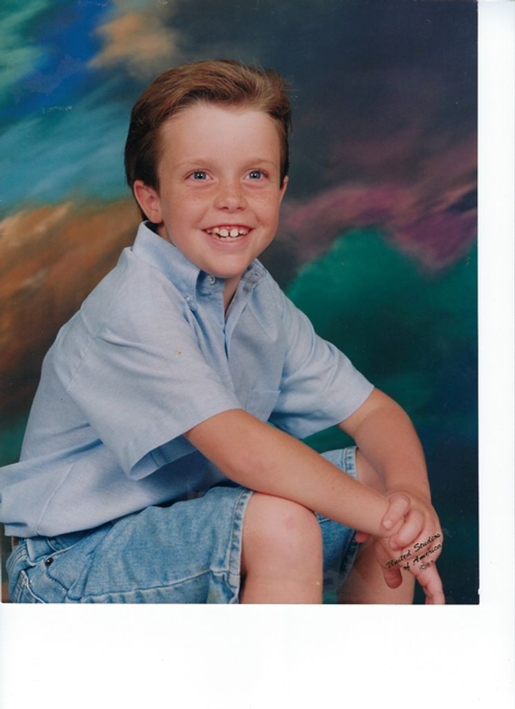 Alexx Loyd Loutzenhiser Profile Photo