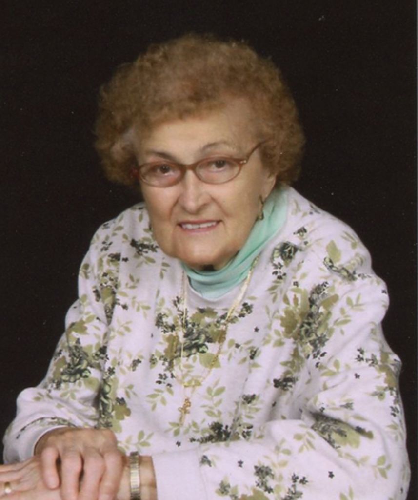 Caroline Yastrzab Profile Photo
