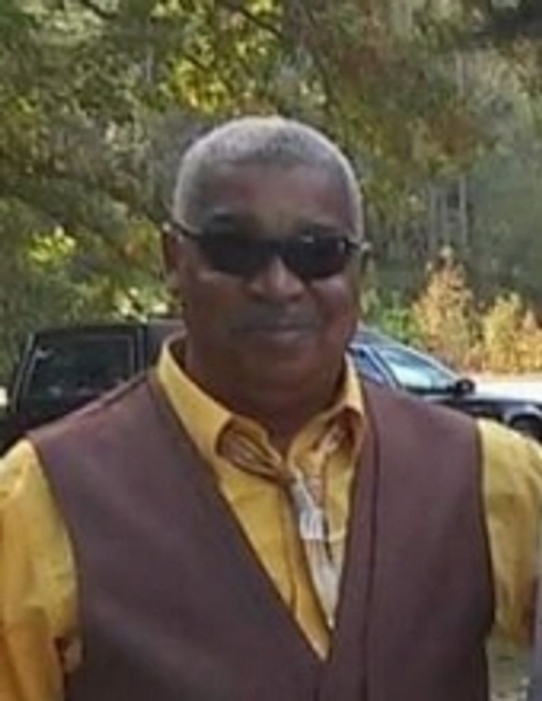 Ray Mckinley Bass Profile Photo