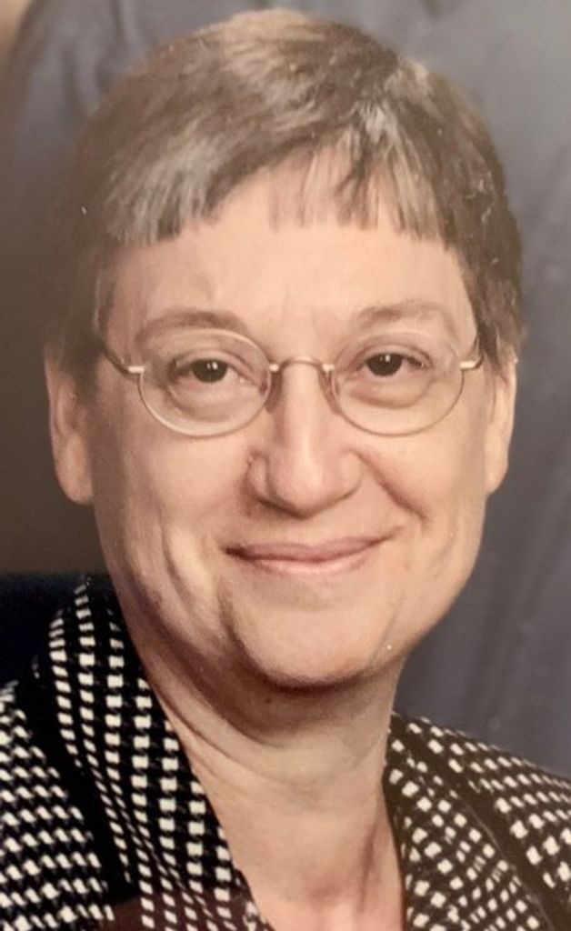 Emma L Lejeune