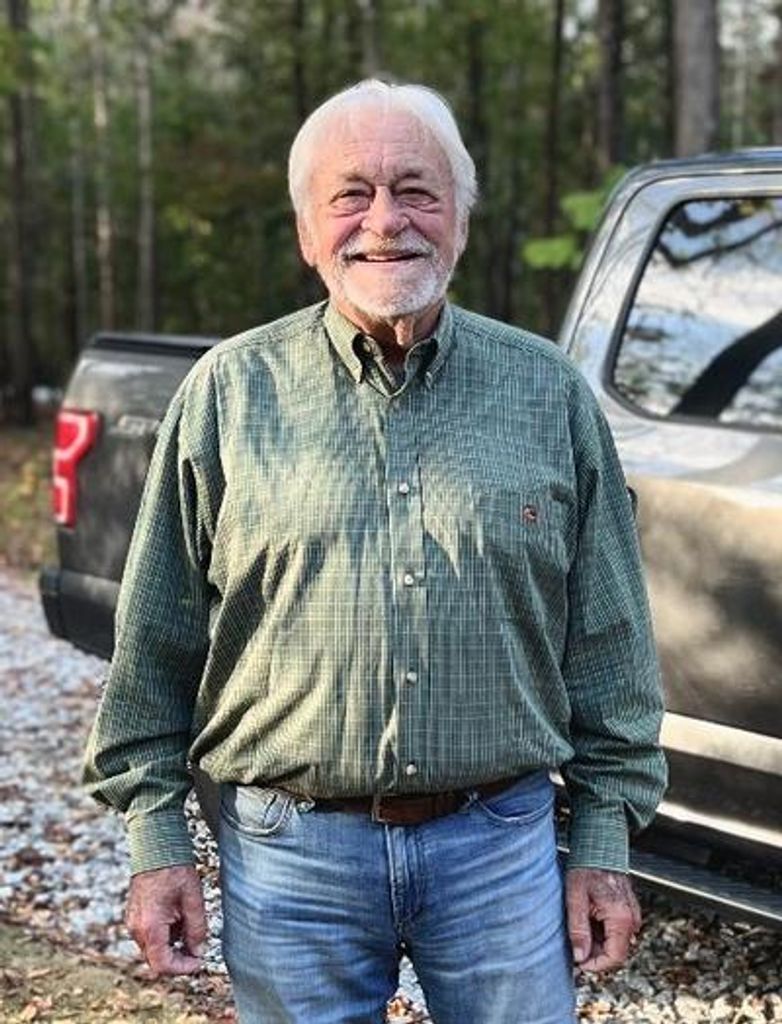 Julian Edward "Eddie" Pierce, Jr. Profile Photo