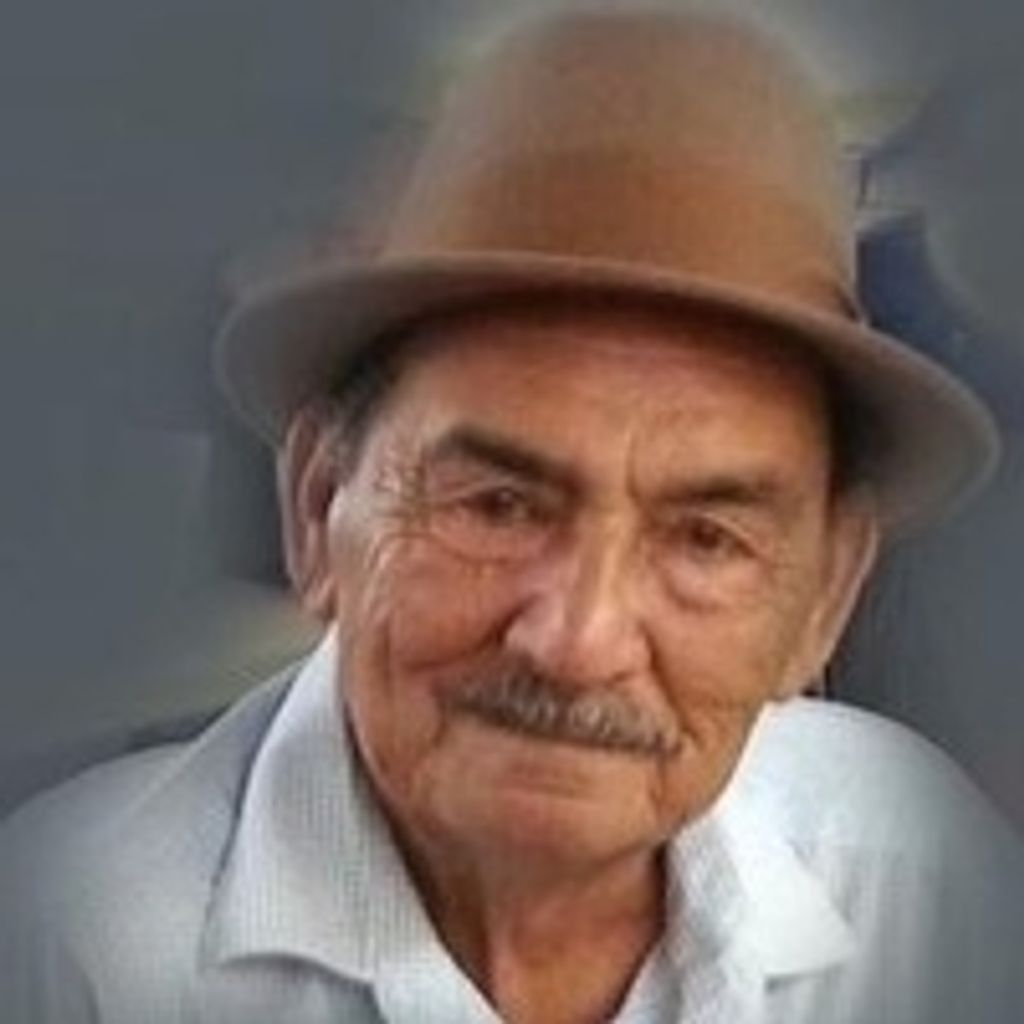 Ramon R Chavez