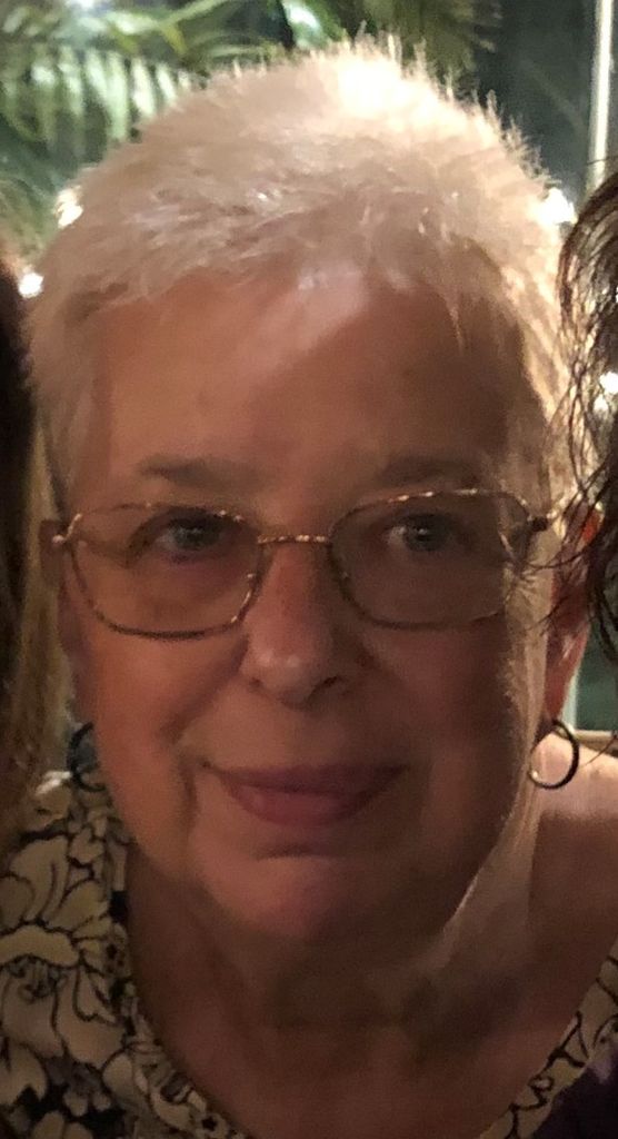 Joyce L Blanck