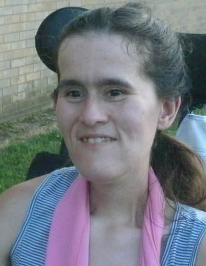 Alisha Queen (Leonard)