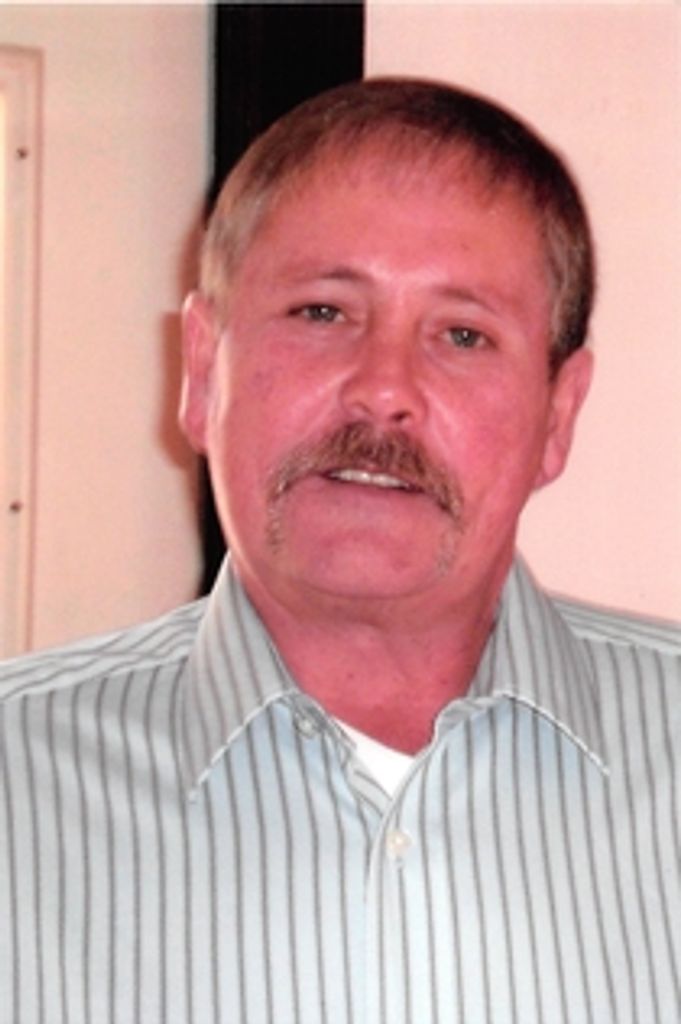 Thomas "Fuzz" Michael  Roberts 